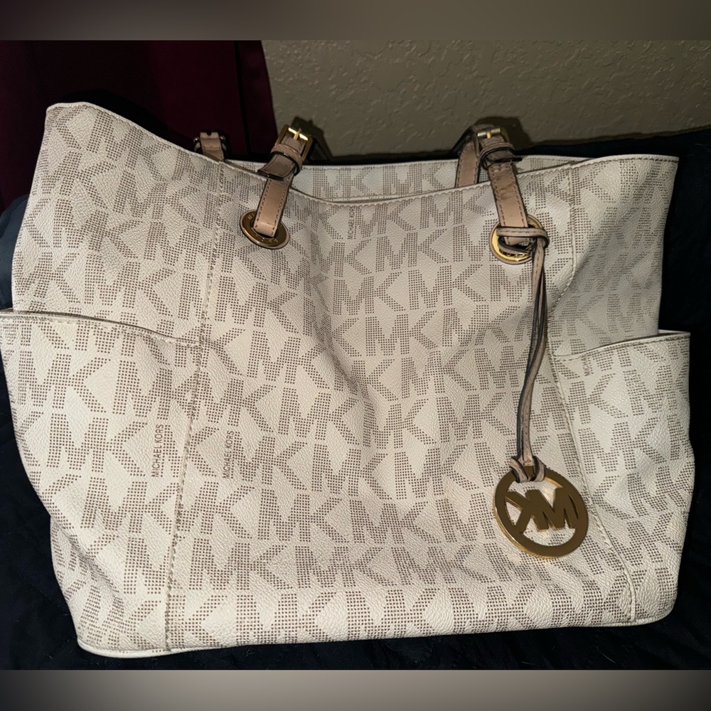 MK Purse